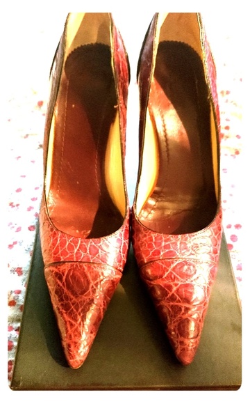 Gucci Shoes - Gucci, Brand New, Gorgeous Crocodile shoes 6.5. So Hot for 26/27!!